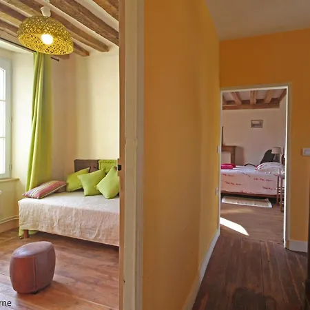 Hébergement de vacances Ancien Presbytère Restauré Avec Jardin Et Wifi à La Gonfrière - Fr-1-497-78