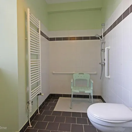 Hébergement de vacances Ancien Presbytère Restauré Avec Jardin Et Wifi à La Gonfrière - Fr-1-497-78