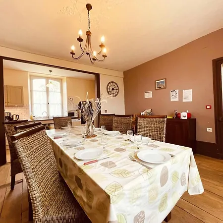 Ancien Presbytère Restauré Avec Jardin Et Wifi à La Gonfrière - Fr-1-497-78 Hébergement de vacances La Gonfriere